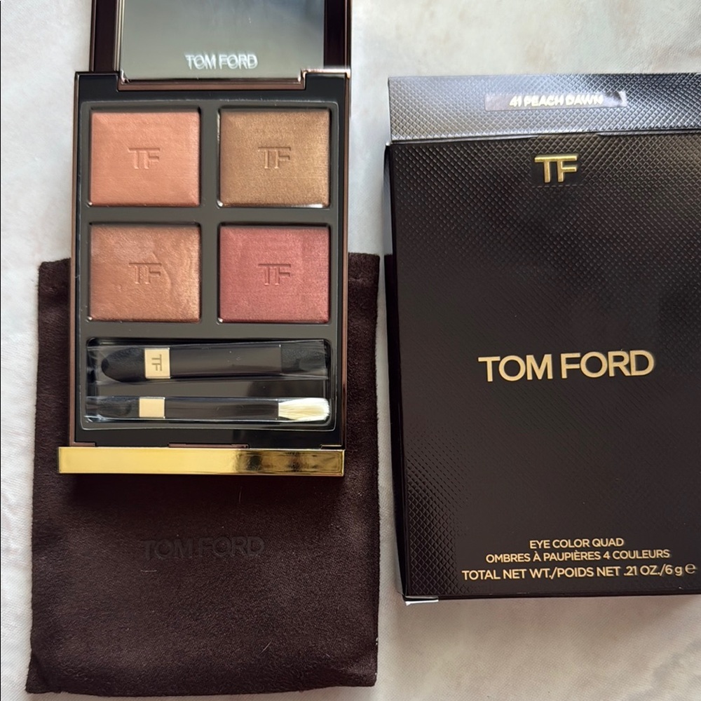 Tom Ford Eyeshadow Palette Orange Brown Luxurious Satin Finish Shade Peach Dawn